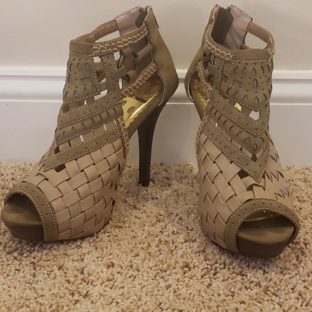 Canvas criss cross sandals